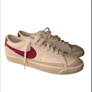 Nike Blazer Low Team Red